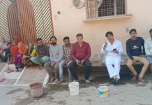 ग्वालियर में गंदा पानी, कांग्रेस नेता ने डाला क्षेत्र में डेरा