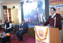 अंग्रेजों ने लघु और कुटीर उद्योगों को खत्म कियाः सीईओ