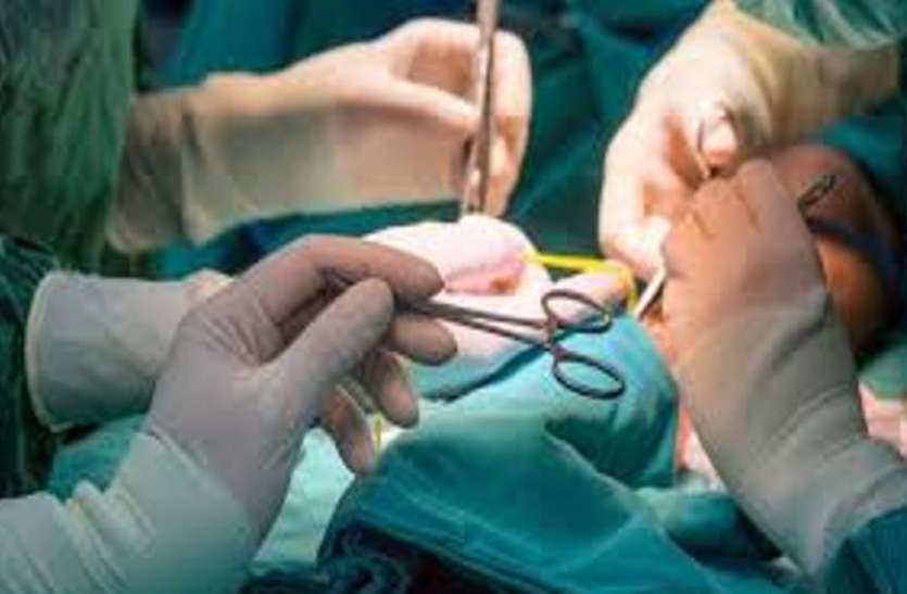ऑपरेशन दोस्त के तहत प्रभावित लोगों का इलाज कर रहे भारतीय डॉक्टर स्थानीय लोग कर रहे दिल खोलकर तारीफ