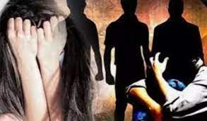 पुरुष मित्र के साथ पार्क में बैठी युवती से कुछ लोगों ने कार में गैंगरेप किया, 4 गिरफ्तार