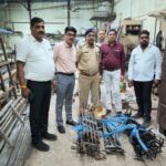 ग्वालियर में कार्बाइड गन के खिलाफ बड़ी कार्रवाई, 57 गन और 5 पैकेट पोटाश जब्त, मां पीतांबरा स्टील ट्रेडर्स को किया सील